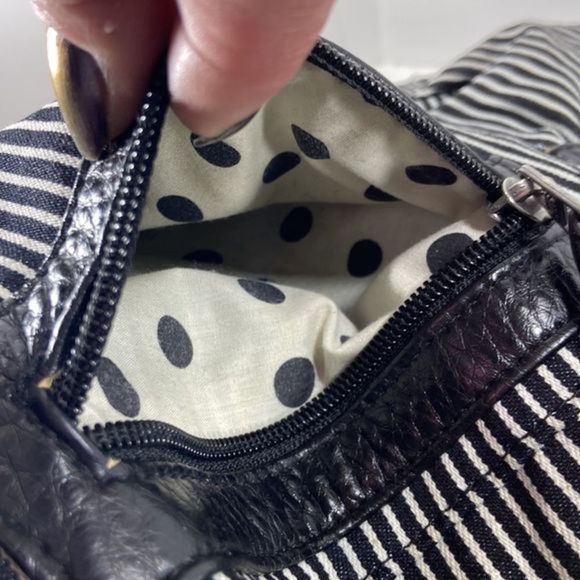 Vans womens hobo backpack Black and white fabric with black leather trim - Picture 14 of 16